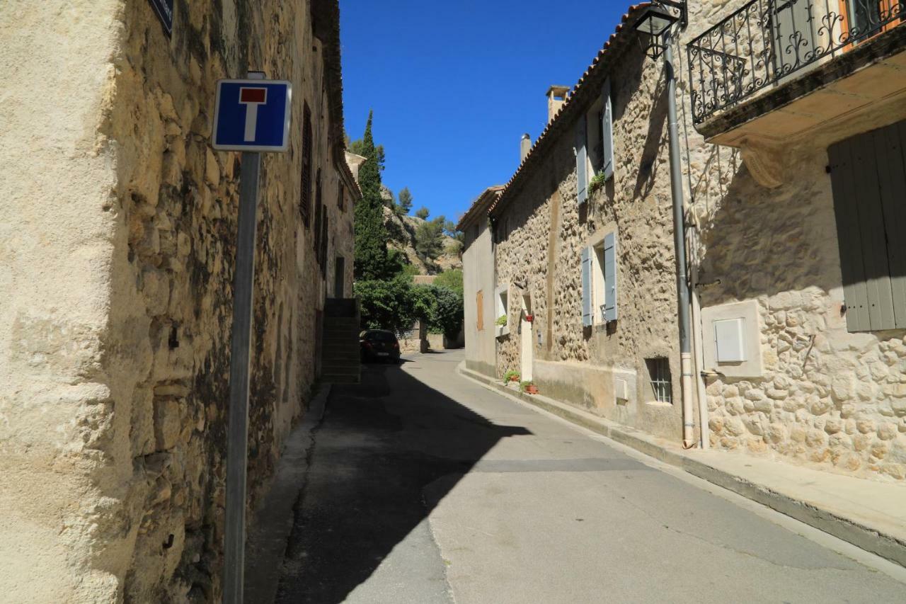 Les Lavandes De Severine Boulbon Exterior foto